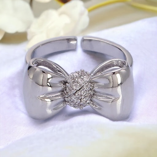 Nora Puffed Ribbon Bow Ring - Gold or Silver