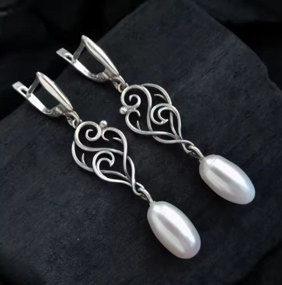 Vintage Pearl Elegant Earrings