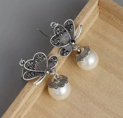 Exquisite Butterfly Design Shiny Dangle Earrings