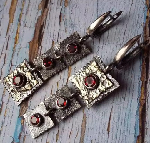 Vintage Red Stone Dangle Earrings