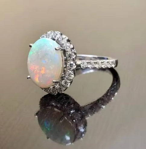 Vintage Crystal Inlaid White Stones Ring