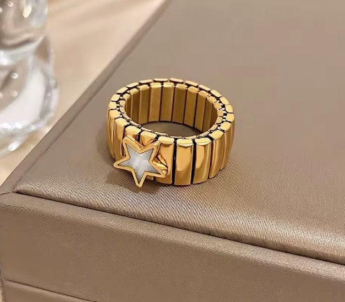 Vintage Elastic Star Pattern Gold Ring