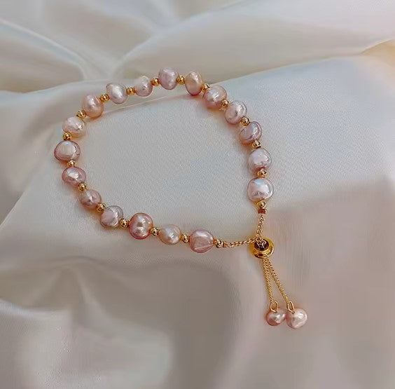 Vintage Pink Pearl Charm Wrist Bracelet