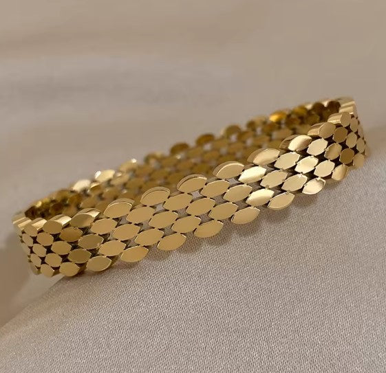 Minimalist Bangle Gold Bracelet