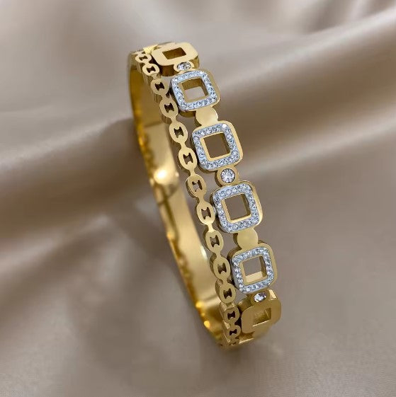 Vintage Green White Rhinestone Bracelet