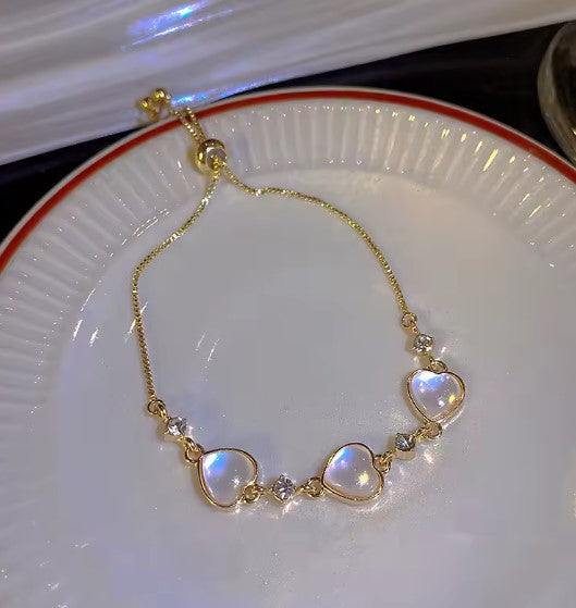 Elegant Heart Gold Bracelet