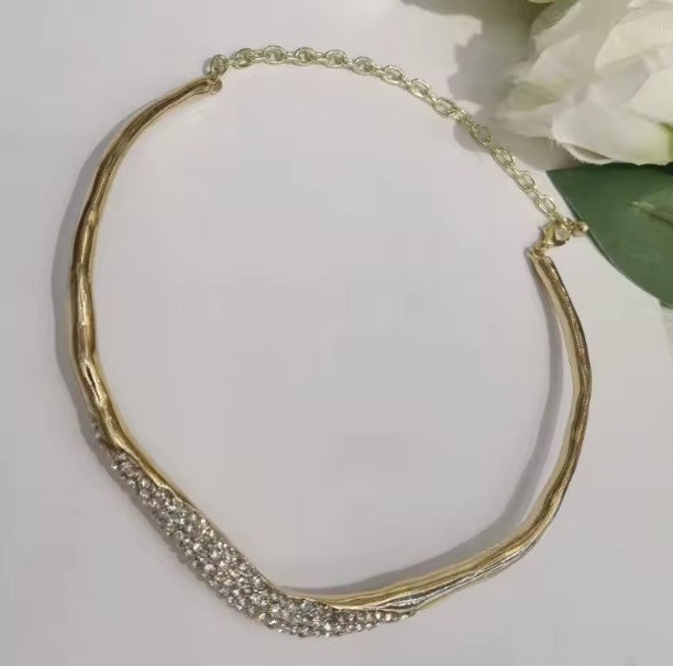 Vintage Elegant Gold Layered Necklace