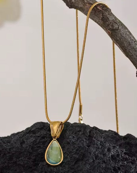 Vintage Green Crystal Water Drop Necklace