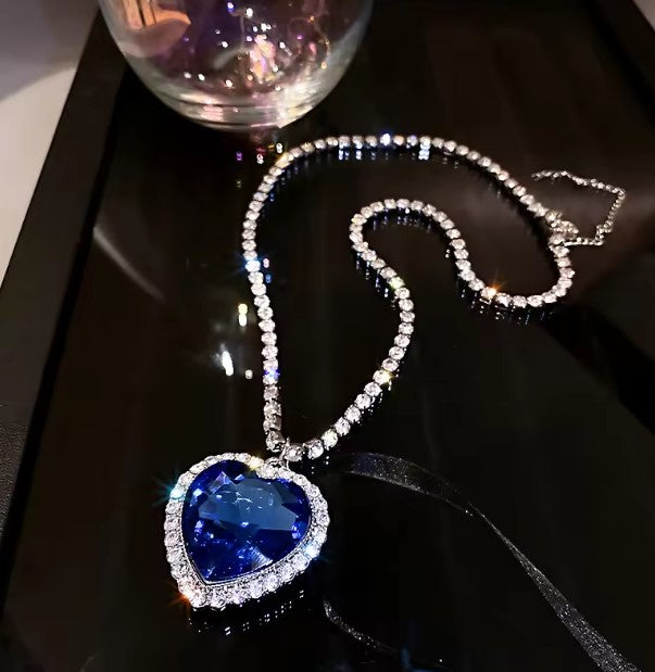 Vintage Inlaid Rhinestone Blue Stone Necklace