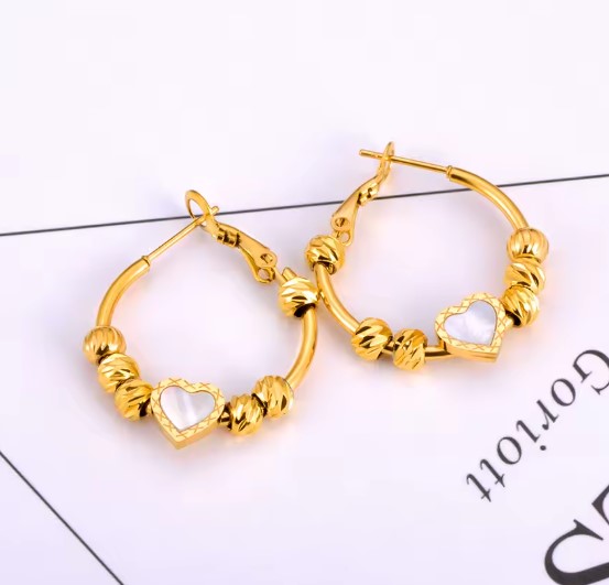 Vintage White Shell Heart Hoop Earrings