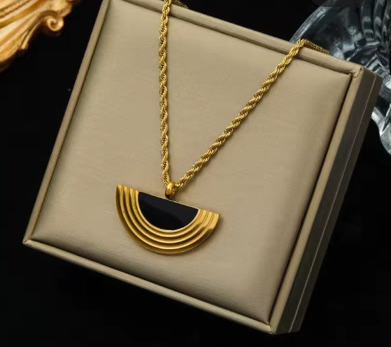 Vintage Semicircle Gold Necklace