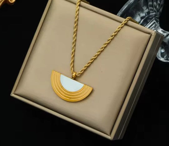 Vintage White Semicircle Gold Necklace