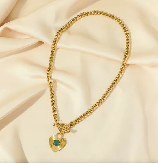 Green Heart Pendant Gold Necklace