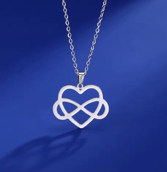 Vintage Infinite Heart Silver Necklace
