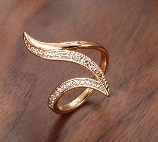 Curve Zircon Rose Gold Ring