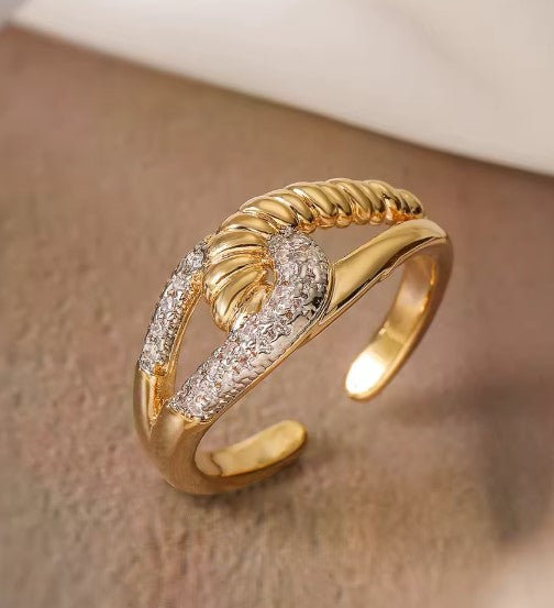 Luxury Shine Adjustable Gold Ring
