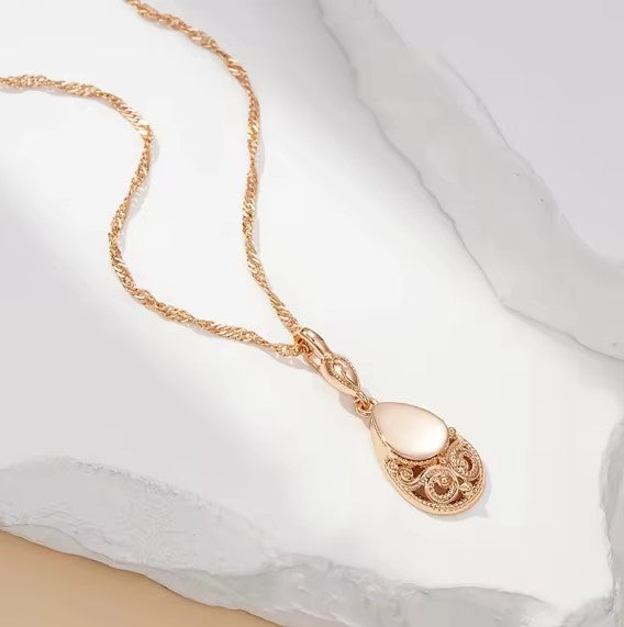 Vintage Simple Water Drop Necklace