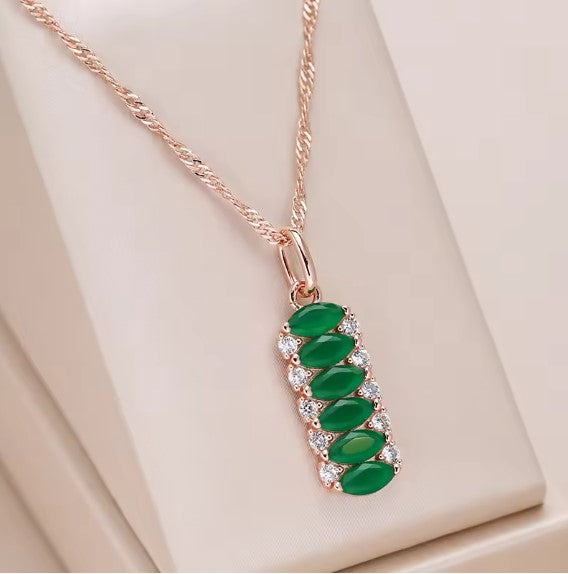 Vintage Green Natural Zircon Necklace