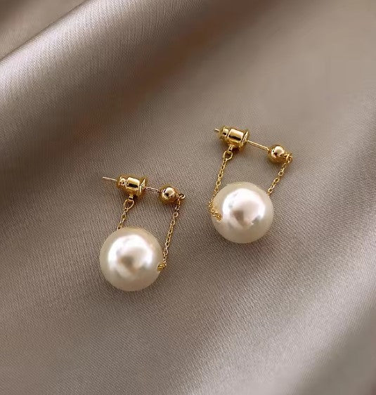 Elegant Pearl Pendant Earrings