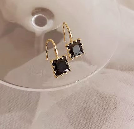 Vintage Crystal Black Square Mini Earrings
