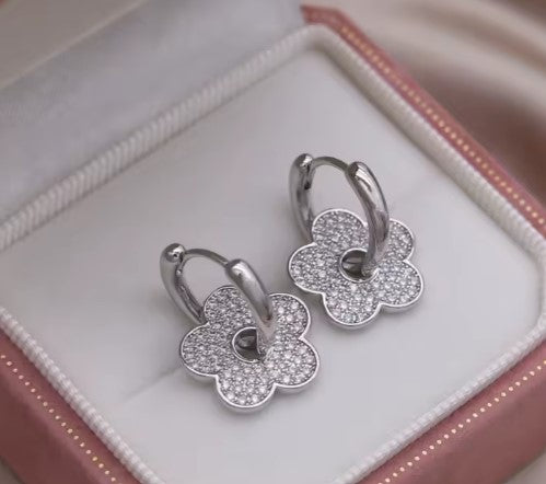 Classic Zircon Flower Silver Earrings