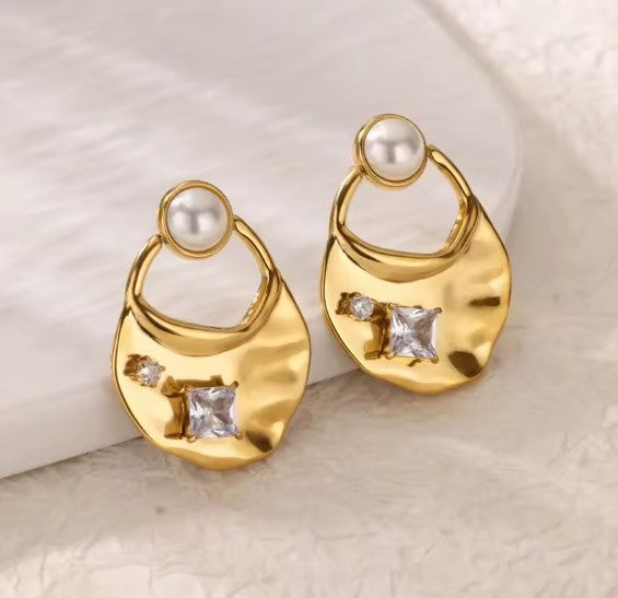 Classic Pearl White Crystal Gold Earrings