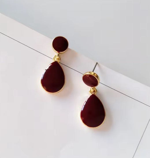 Vintage Temperament Red Earrings