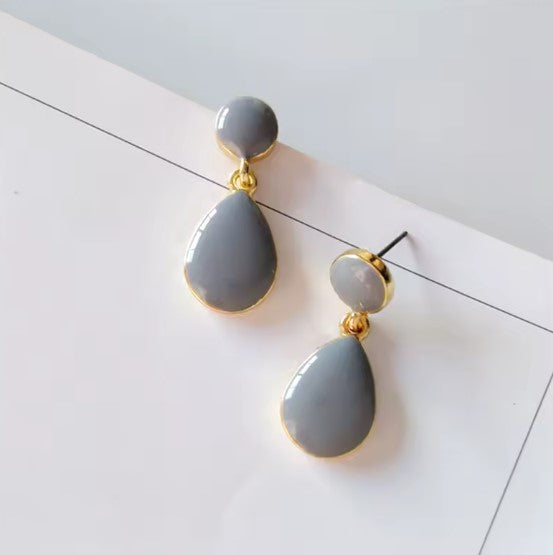 Vintage Temperament Grey Earrings