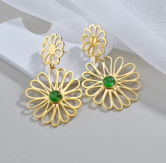 Classic Green Stone Gold Flower Earrings
