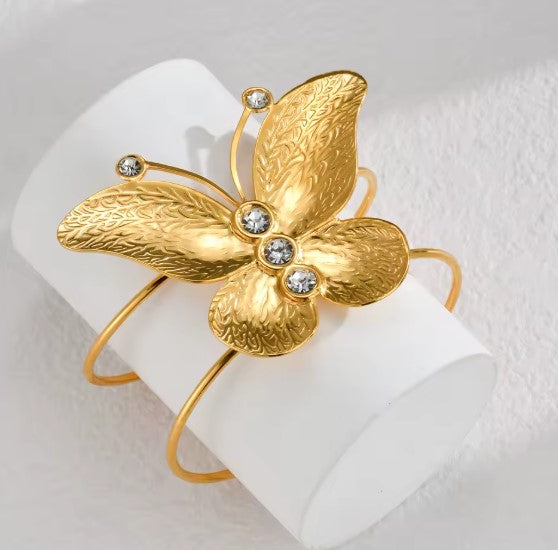 Classic Inlaid Zircon Butterfly Bracelet