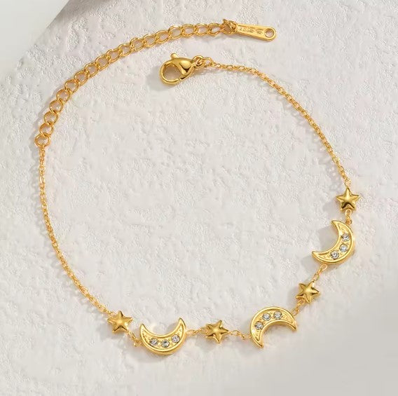 Classic Star Moon Charm Gold Bracelet