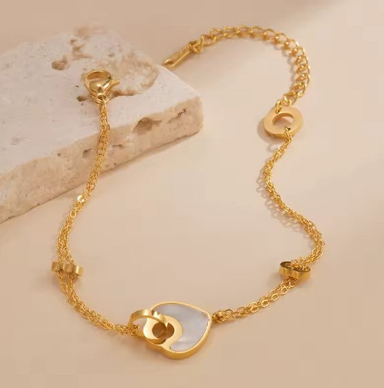 Classic Temperament Heart Pendant Gold Bracelet