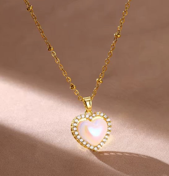Luxury Zircon Heart Gold Necklace
