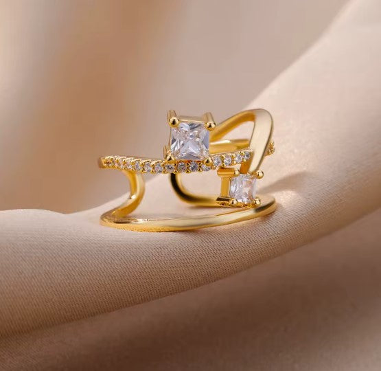 Alexa Luxury Zircon Gold Ring