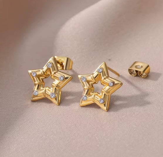Classic Star White Zircon Gold Earrings