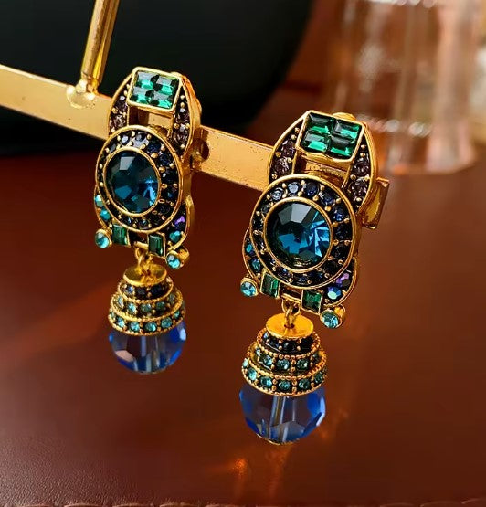 Vintage Light Elegant Blue Crystal Clip Earrings