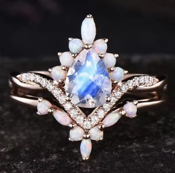 Charm Rose Gold White Stone Flower Ring