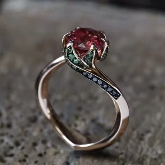 Vintage Red Round Stone Ring