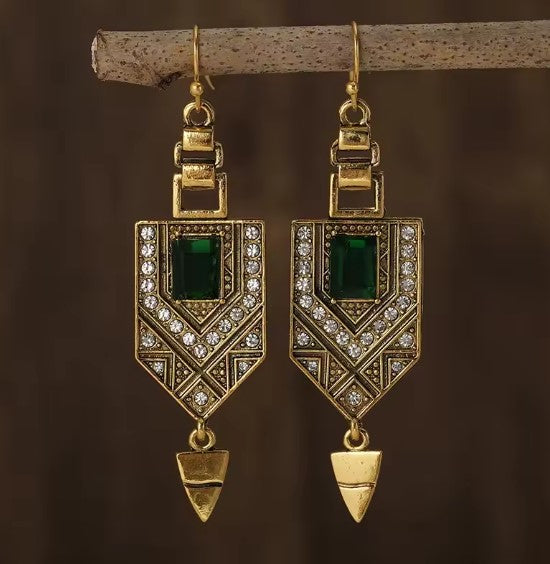 Vintage Carving Green Stone Gold Earrings