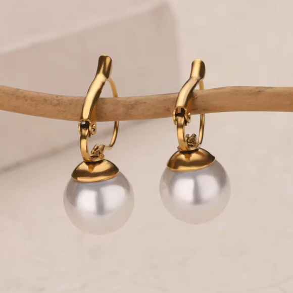 Elegant Huggies Buckle Pearl Dangle Earrings