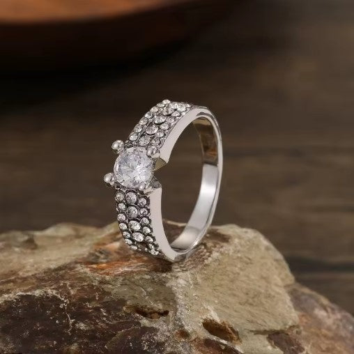 Vintage Silver Inlaid White Stones Ring