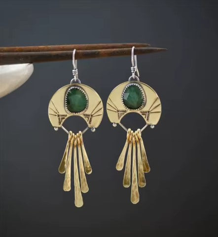 Vintage Green Stone Hanging Pattern Drop Earrings