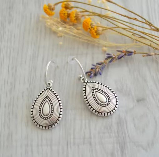 Vintage Waterdrop Geometry Dangle Earrings