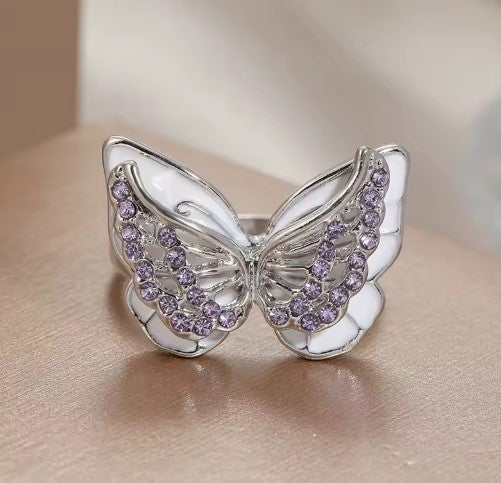 Vintage Exquisite Hollow Butterfly Ring