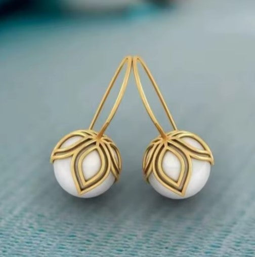 Vintage Elegant Flower Gold Hook Earrings