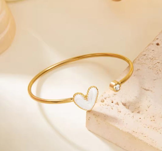 Exquisite Love Heart Shape Bracelet