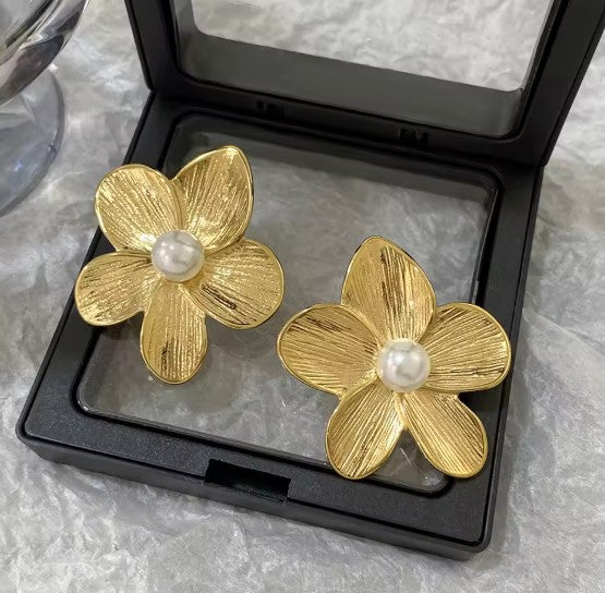 Vintage Floral Statement Gold Earring