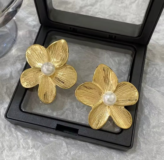Vintage Floral Statement Gold Earring
