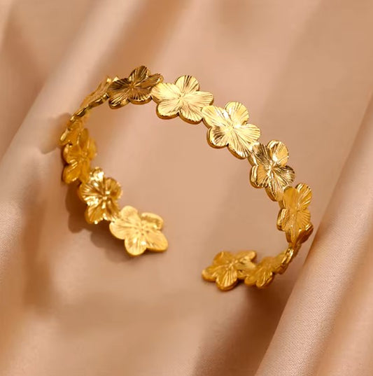 Vintage Wide Bangle Cuff Bracelet