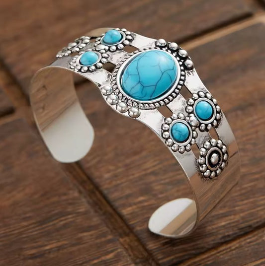 Vintage Charm Blue Stone Silver Bracelet